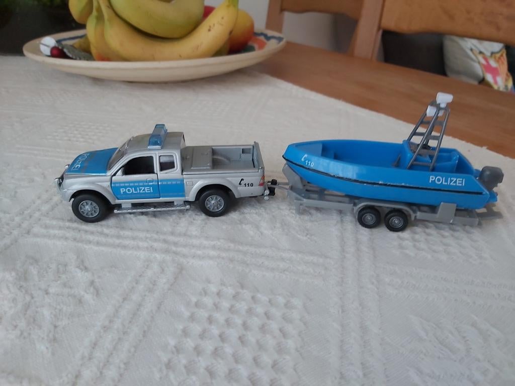 Mitsubishi pick-up L-200  Polizie  Duitsland, Ophalen of Verzenden, Zo goed als nieuw, Auto, Overige merken