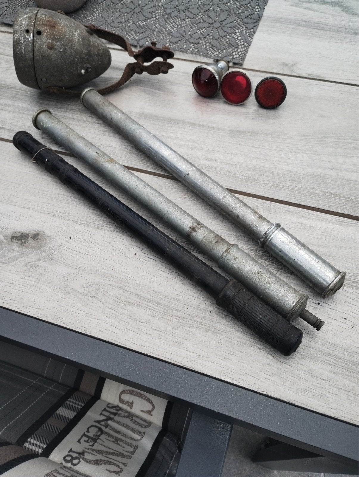 oude fiets zadel, pompen en lampen zie foto's, Fietsen en Brommers, Fietsen | Oldtimers, Ophalen