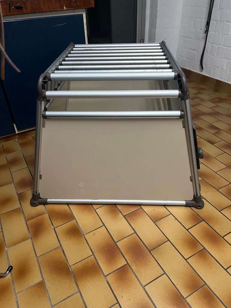 Alu bench, Enlèvement