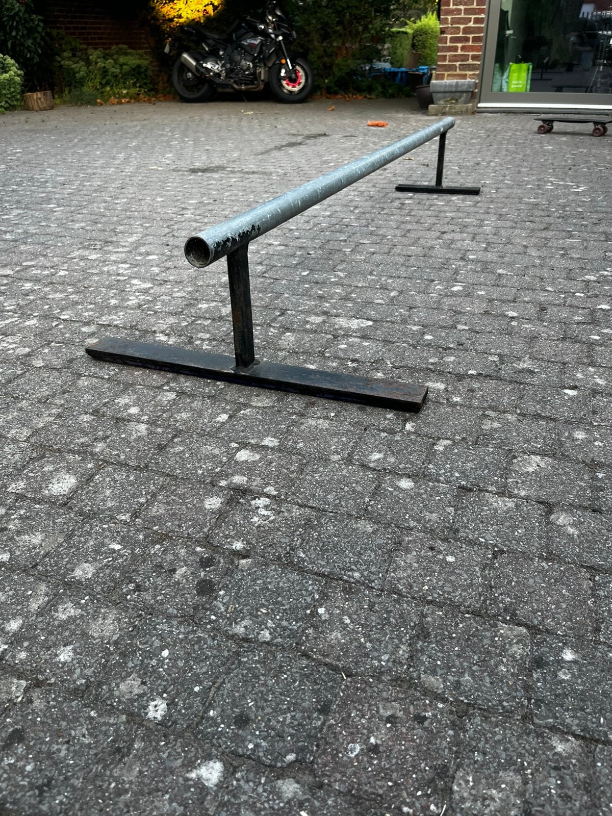 Skate rail / flat bar, Ophalen, Zo goed als nieuw, Skateboard