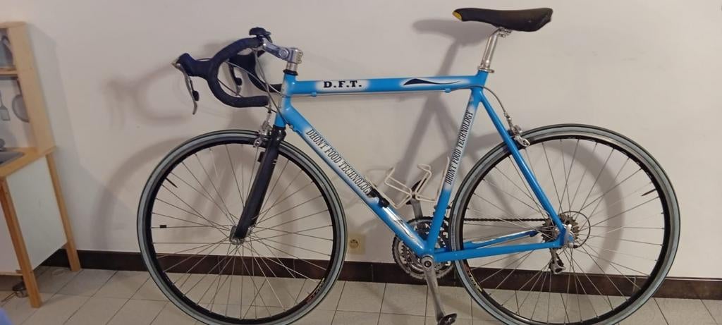 Koers fietsen in goed staat. Alles in orde, Fietsen en Brommers, Fietsen | Racefietsen, 28 inch, Aluminium, Zo goed als nieuw