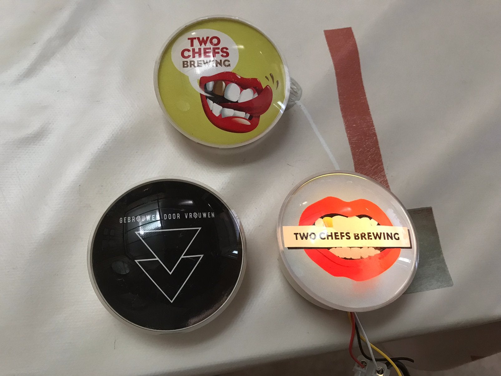 3 verres de robinet à bière illuminés, Enlèvement ou Envoi, Utilisé, Autres types