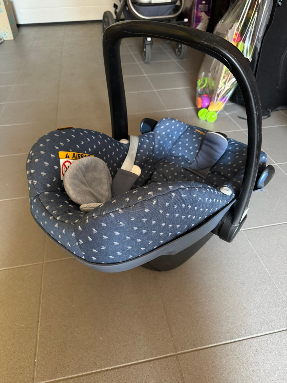 Baby autostoeltje, Ophalen, Gebruikt