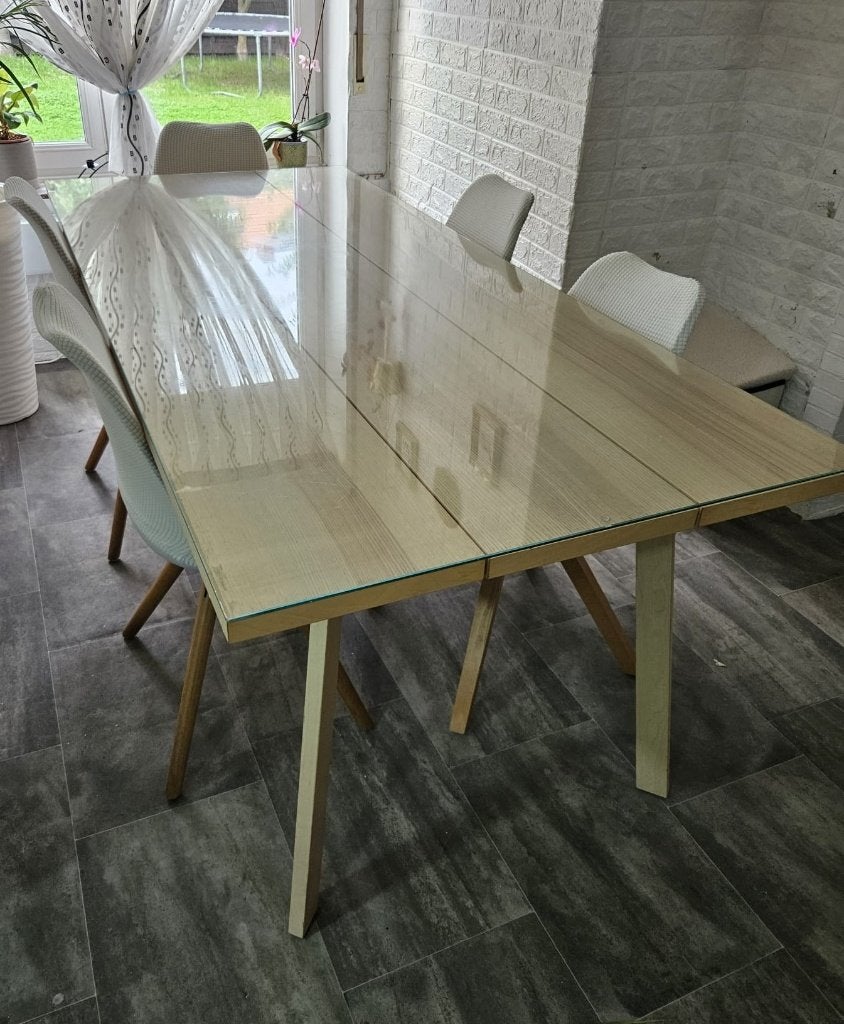 eettafel goede staat van ikea, Huis en Inrichting, Ophalen, 50 tot 100 cm, Zo goed als nieuw, Vijf personen of meer