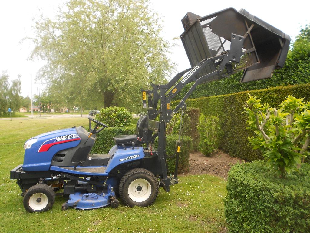 Zitmaaier hooglosser Iseki SXG 323+ prima werkend., Tuin en Terras, Zitmaaiers, Ophalen, Iseki Kubota John Deere Yanmar Gianni Ferrari