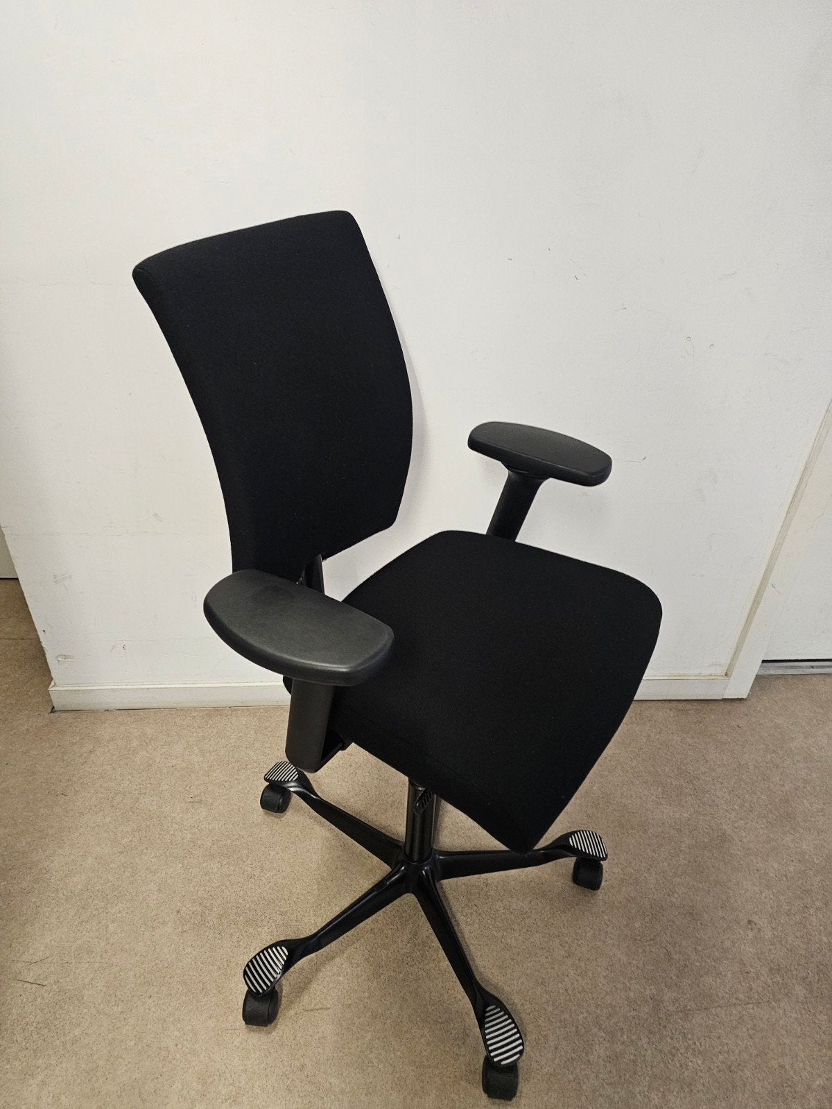 ergonomische bureaustoel Håg h04 zwart, Huis en Inrichting, Bureaustoelen, Ophalen, Gaming bureaustoel, Zwart, Zo goed als nieuw