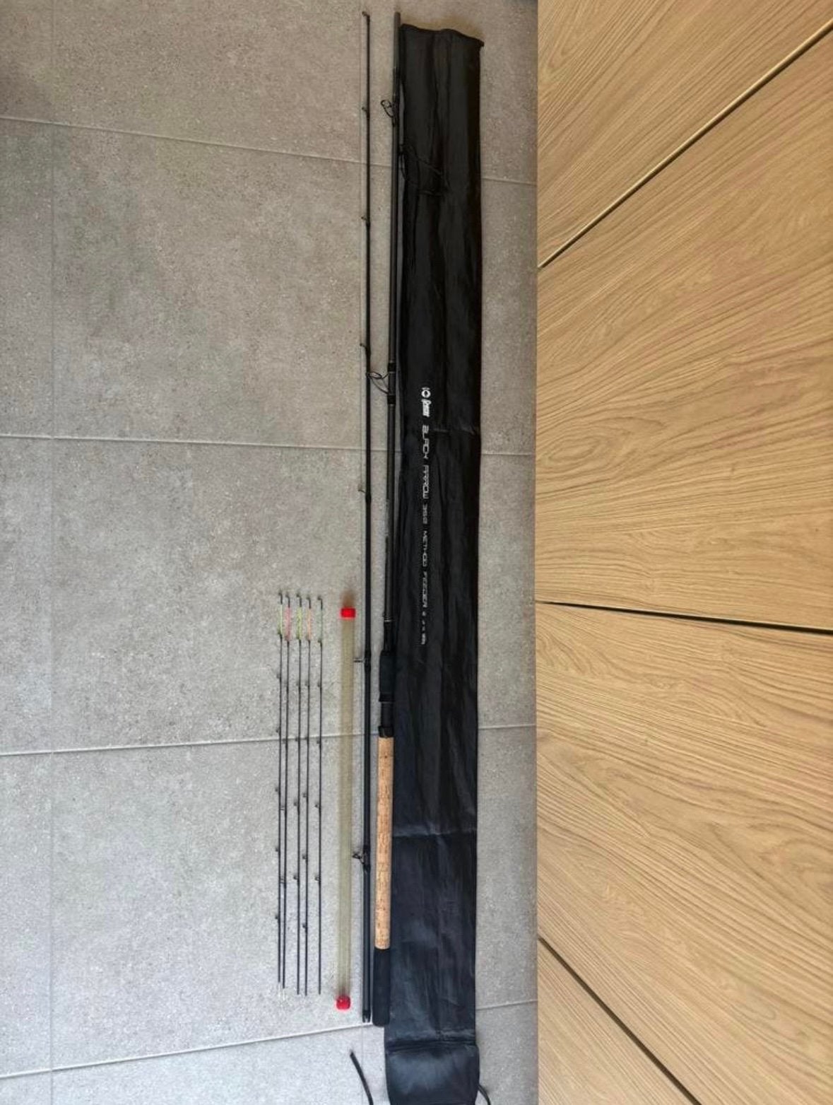 Sensas Black Arrow 350 Method Feeder 100gr. NEW, Ophalen, Nieuw, Werphengel