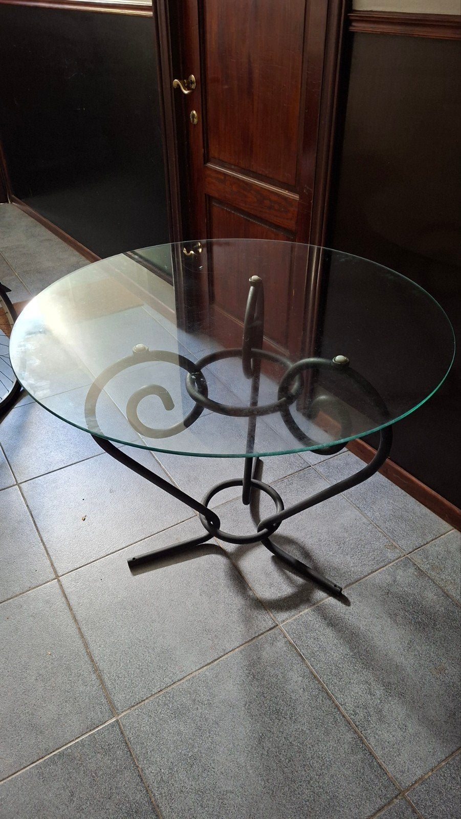 Glazen eettafel, Ophalen