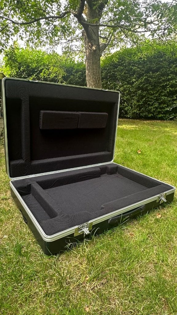 Flightcase d'origine Moog Voyager, Enlèvement, Utilisé, Clavier ou Synthétiseur, Flight case
