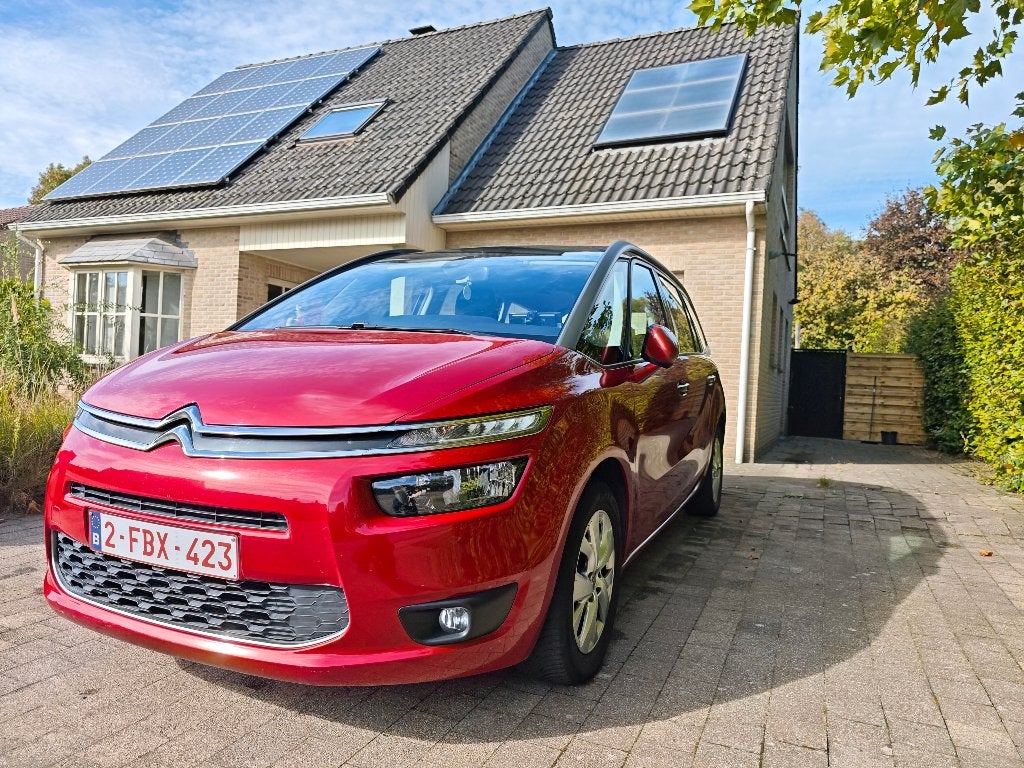 Citroën C4 Picasso 1.2 Benzine 130 PK–7 Zitplaatsen–Euro6B, Auto's, Stof, Euro 6, 1199 cc, 115 g/km