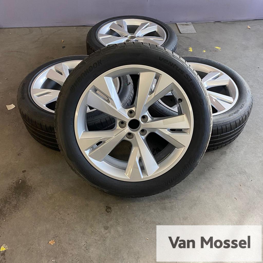 Audi Q4 E-tron Hankook Ventus S1 Evo3 EV 235/50/R20-255/45R2, Gebruikt, -, -, Banden en Velgen