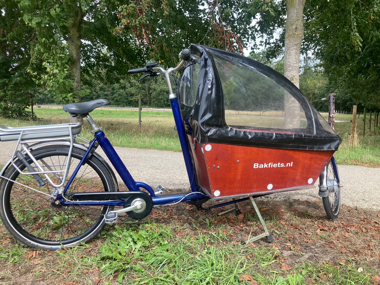 Elektrische bakfiets punt NL cargo long met huif, Fietsen en Brommers, Ophalen, 4 kinderen of meer, Huif, Zo goed als nieuw