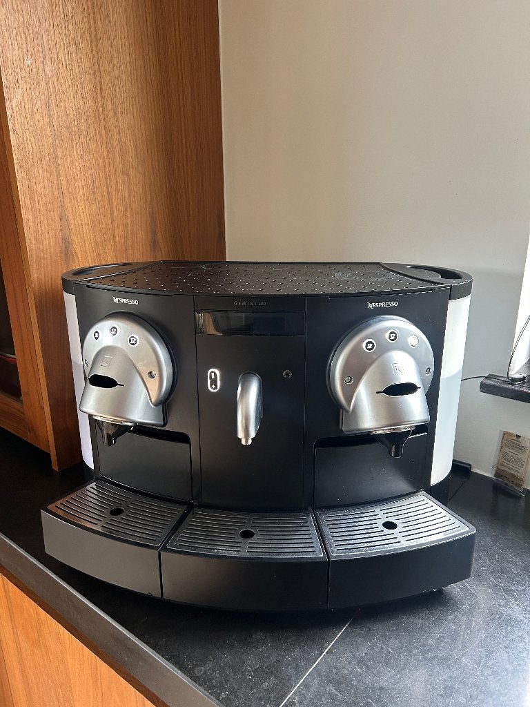 Nespresso gemini 200, Ophalen, Gebruikt, Espresso apparaat, 10 kopjes of meer