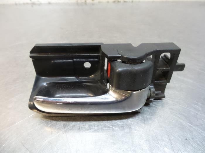 Poignée portière 4portes arrière droite d'un Daihatsu Sir, Daihatsu, -, 3 mois de garantie, Utilisé