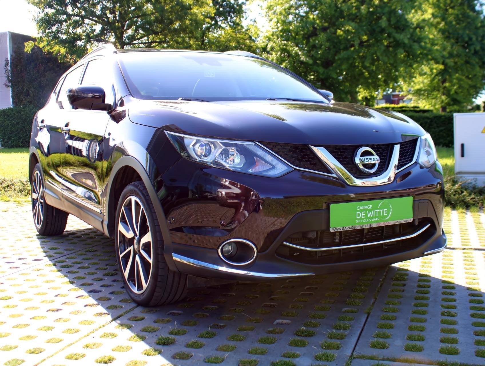 Nissan QASHQAI Tekna DIG-T 115 Xtronic + Glass Roof, Automaat, Gebruikt, 116 pk, Leder en Stof
