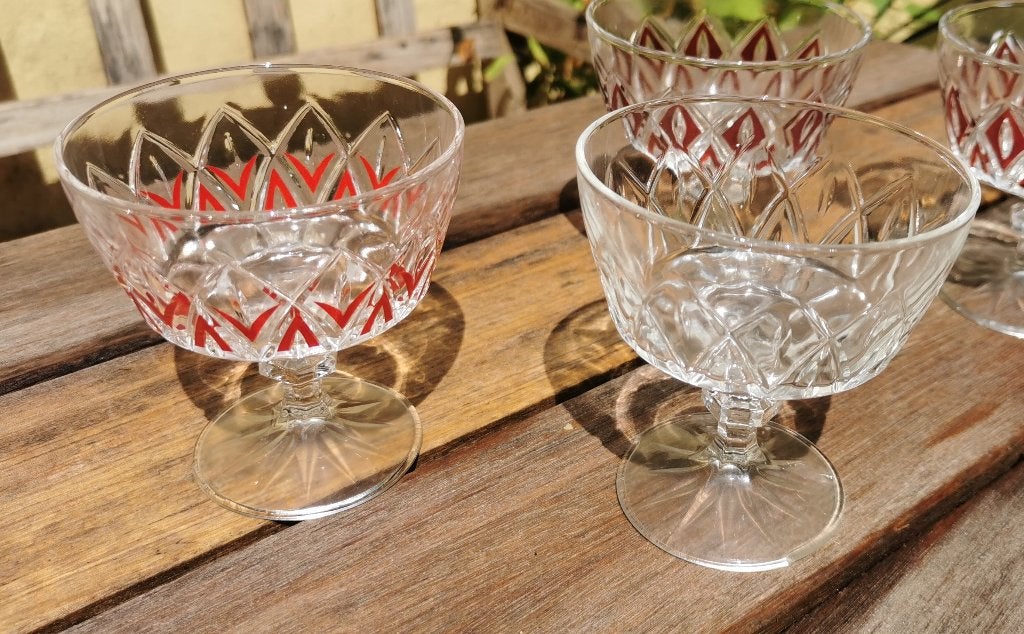 2 Vintage champagne of dessert coupes Arlequin, VMC Reims., Antiek en Kunst, Ophalen of Verzenden