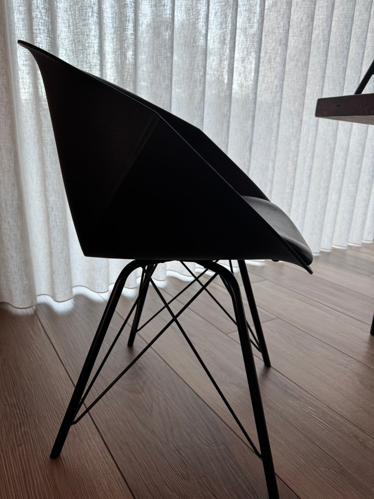 8 zwarte kuipstoelen te koop, Ophalen, Gebruikt, Kunststof, Zwart