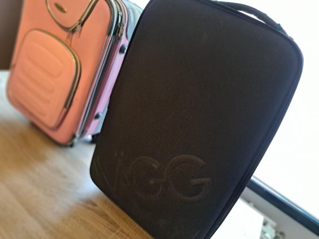 2 Reiskoffers, Wieltjes, Gebruikt, 35 tot 45 cm, Ophalen