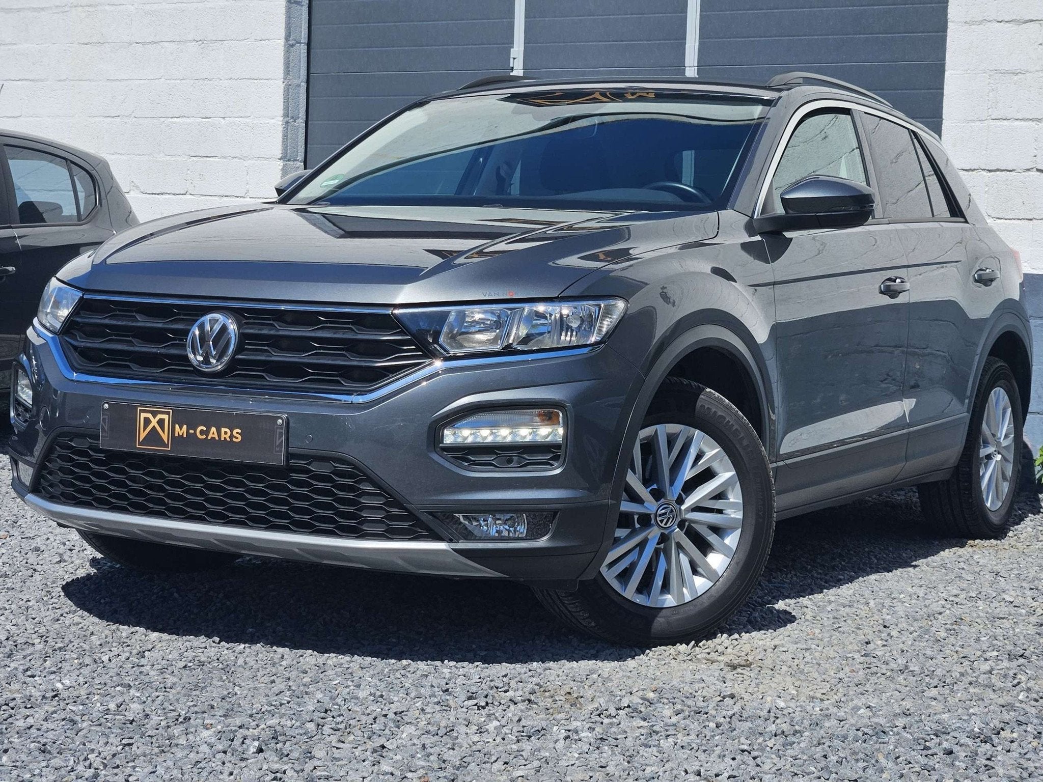 Volkswagen T-Roc 92000KM * SIEGES CHAUFFANTS * (bj 2019), Auto's, Stof, Gebruikt, Parkeersensor, 116 pk