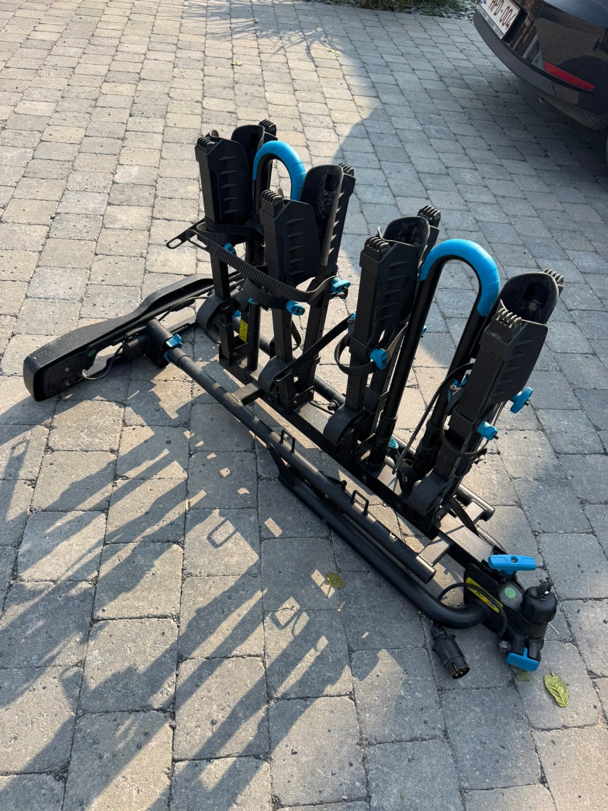 Porte-vélos Norauto 4 vélos Basculable, Autos : Divers, Support d'attelage, Pneus larges, 3 vélos ou plus, Comme neuf