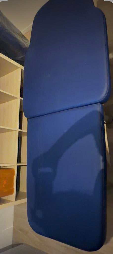Andulatie massage tafel, Ophalen, Zo goed als nieuw, Massagetafel