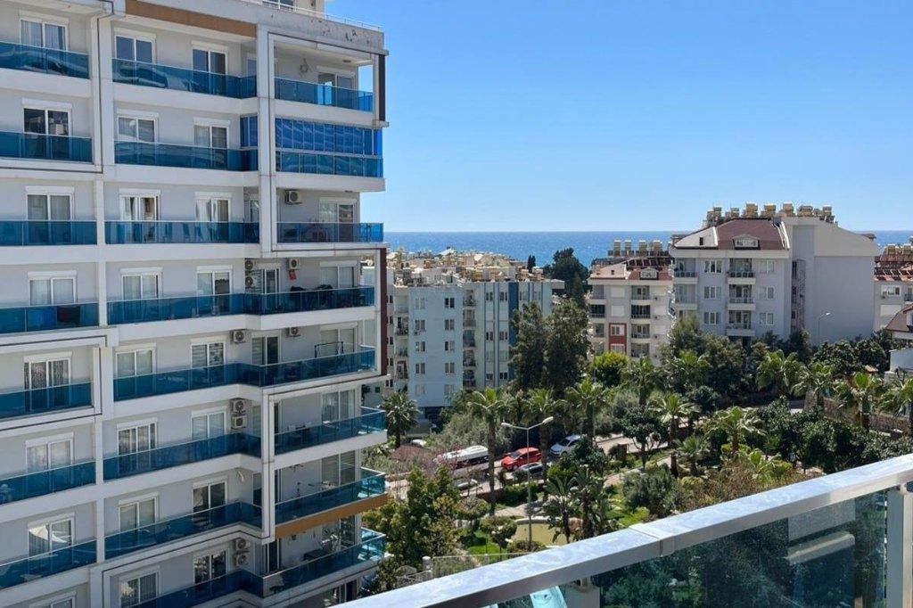 Appartement moderne 1+1 à 100 mètres de la mer, Immo, Étranger, Ville, 65 m², Turquie, 2 pièces
