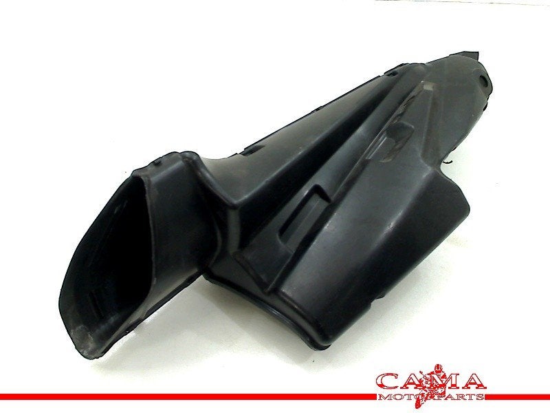 PRISE D'AIR GAUCHE GSX R 750 2006-2007 (GSXR750 K6 / K7), Dhr. S. di Majo, Utilisé, Info@cama-motorparts.nl, P.J. Troelstraweg 8 8
3144 CX  MAASSLUIS, NL