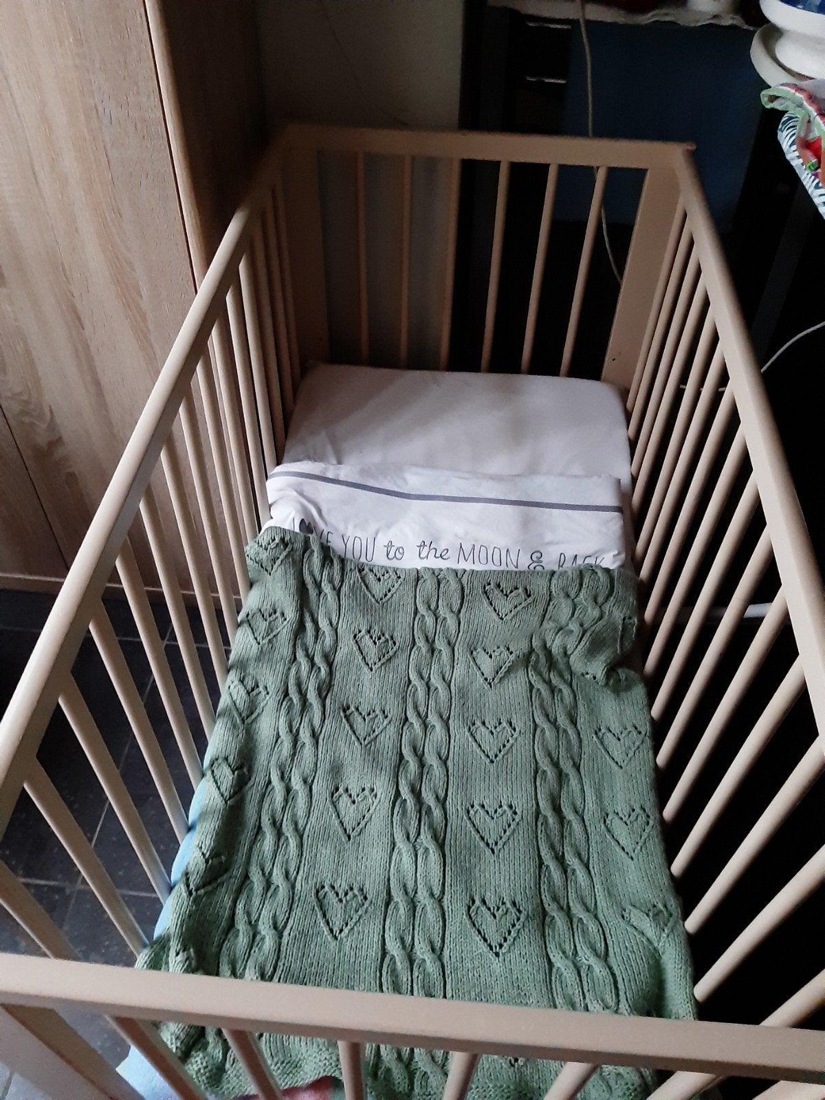 Kinderbedje, Ophalen, Matras