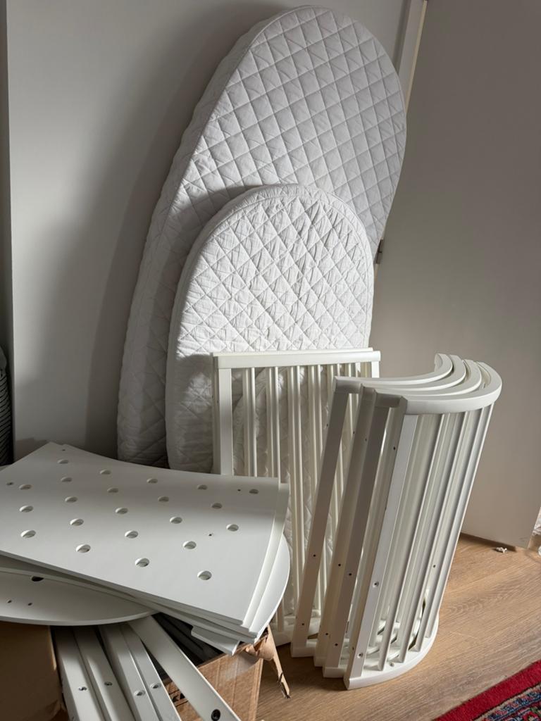 Stokke lit bebe enfant evolutif, Enfants & Bébés, Enlèvement, Comme neuf, Matelas