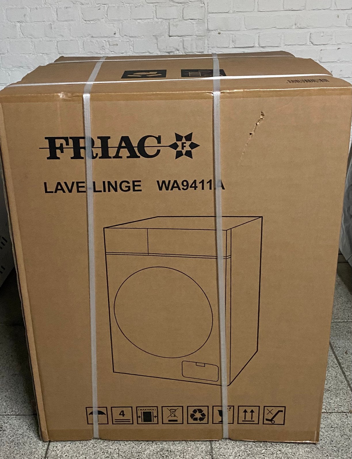 Machine à laver Friac - Classe énergétique A, Classe énergétique A ou plus économe, Enlèvement, 8 à 10 kg, Neuf