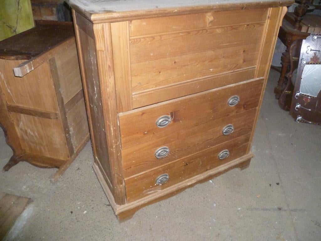 GRENEN BUREAU COMMODE, Ophalen