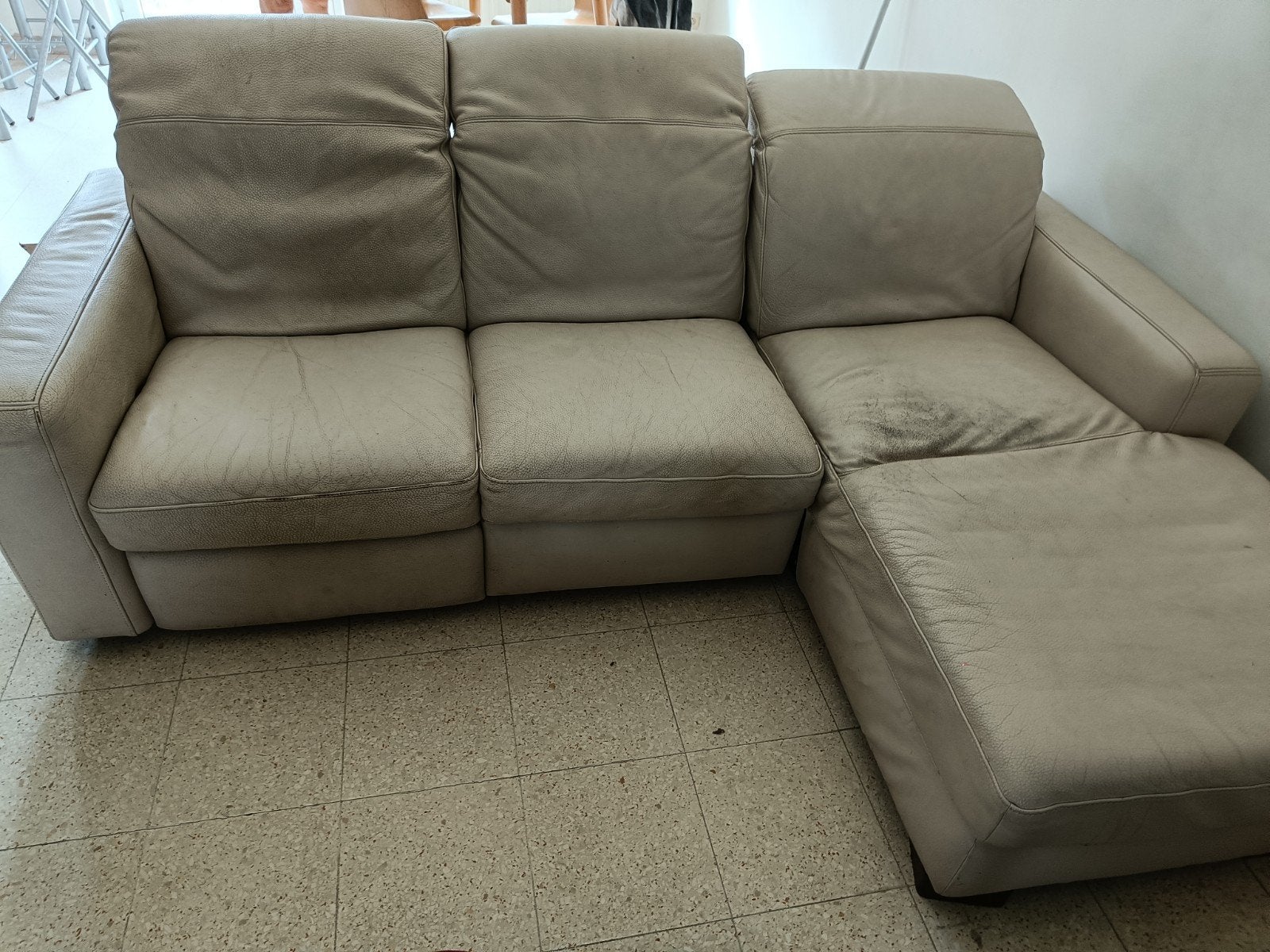 Lounge zetel, Enlèvement