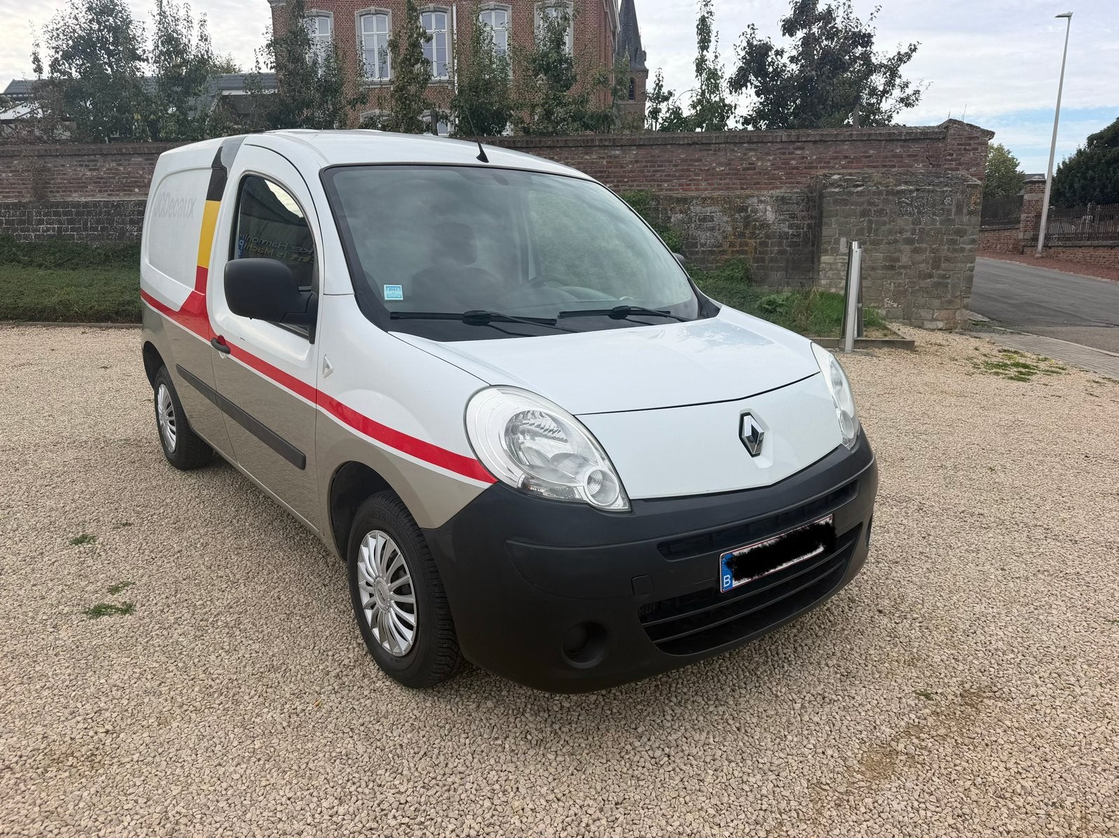 Renault Kangoo 1.5DCi Gekeurd, Auto's, Voorwielaandrijving, Zwart, Wit, 99 g/km