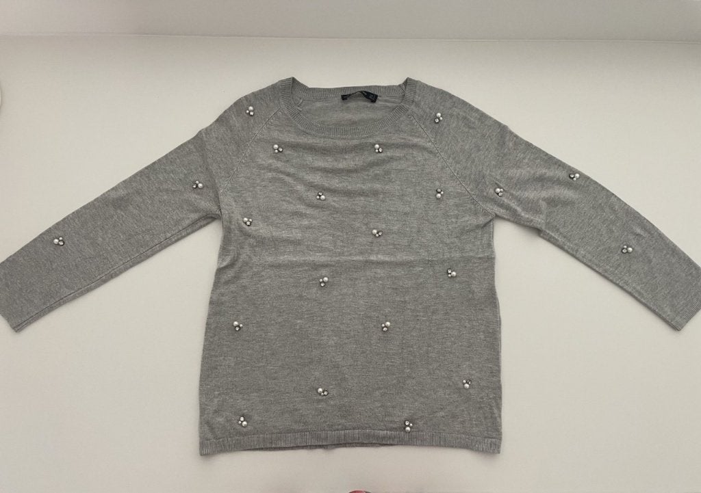 Pull gris clair à perles de la marque ZARA taille S, Gris, Enlèvement ou Envoi, Comme neuf, Zara