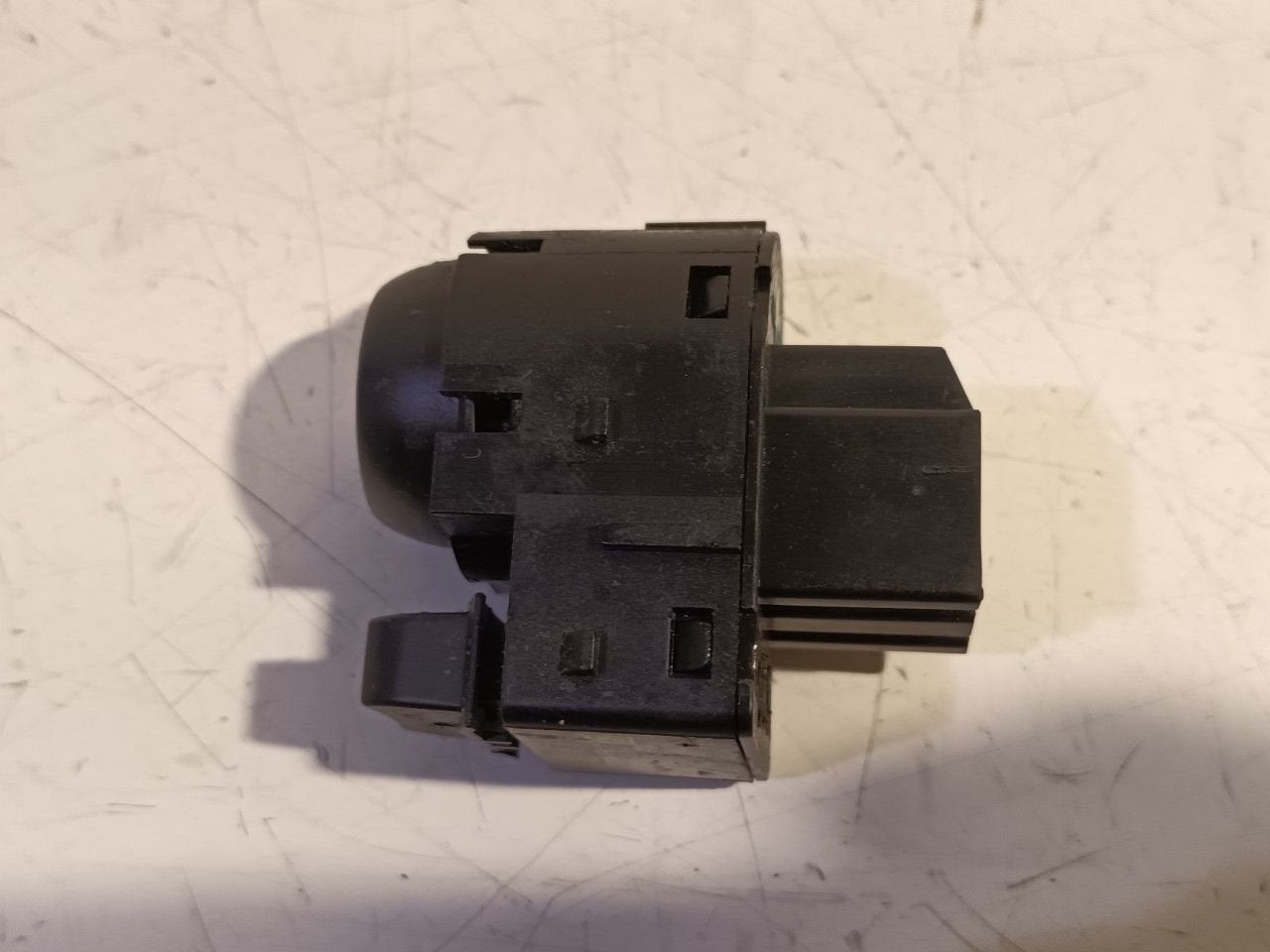 Schakelaar elektrisch spiegels Opel Astra, Auto-onderdelen, Onderdelen@venauto.nl, Van der Ven Autorecycling B.V., Gebruikt, Ettenseweg 76, 4706 PB Roosendaal, The Netherlands