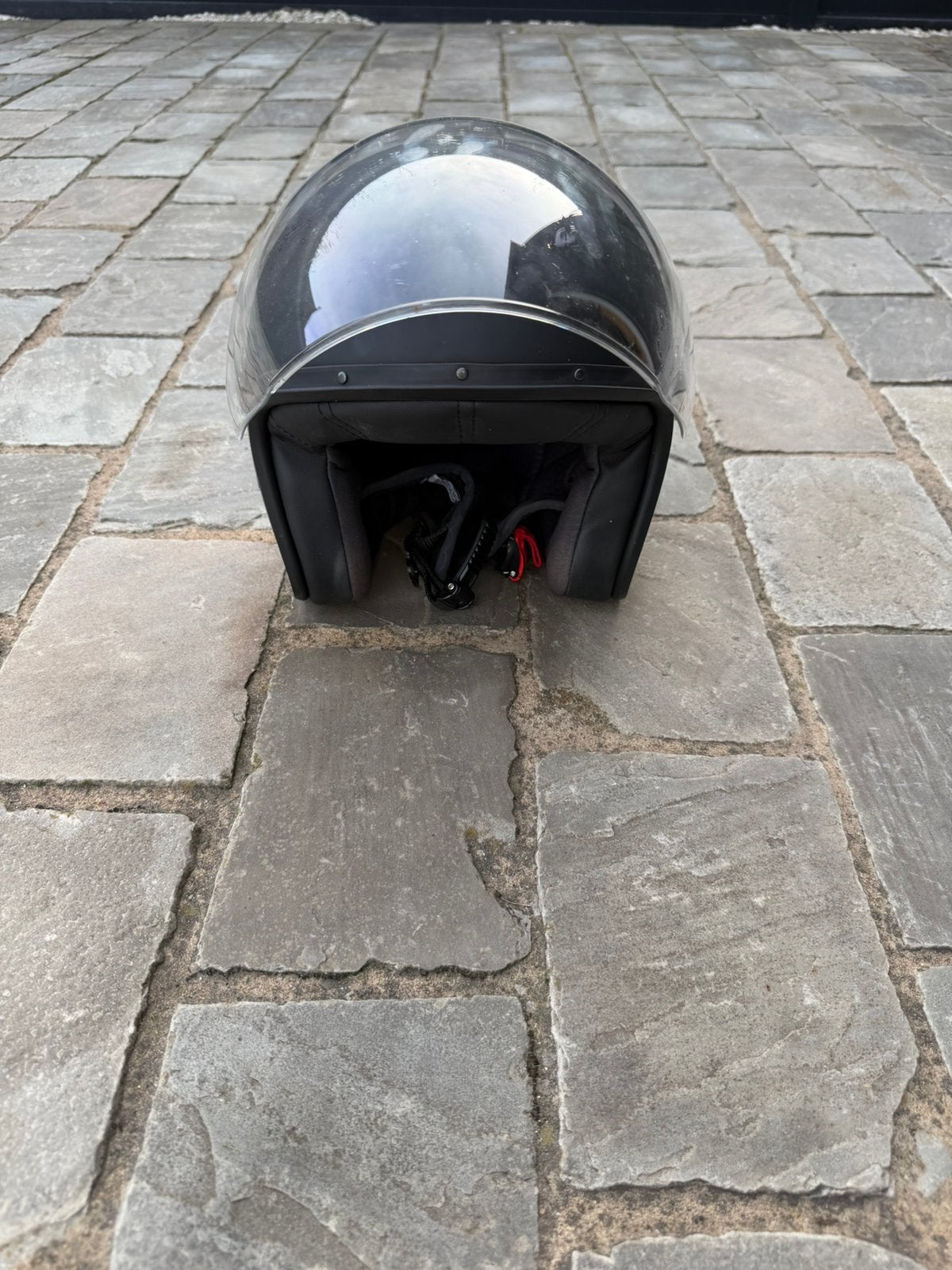 Helm, Ophalen, Zo goed als nieuw