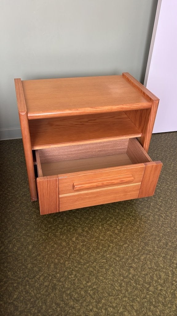 table de chevet, Moins de 55 cm, Moins de 45 cm, Enlèvement, Utilisé