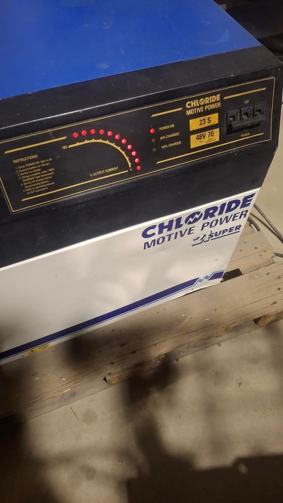 Chargeur de batterie de chariot élévateur, Enlèvement, Chariot élévateur