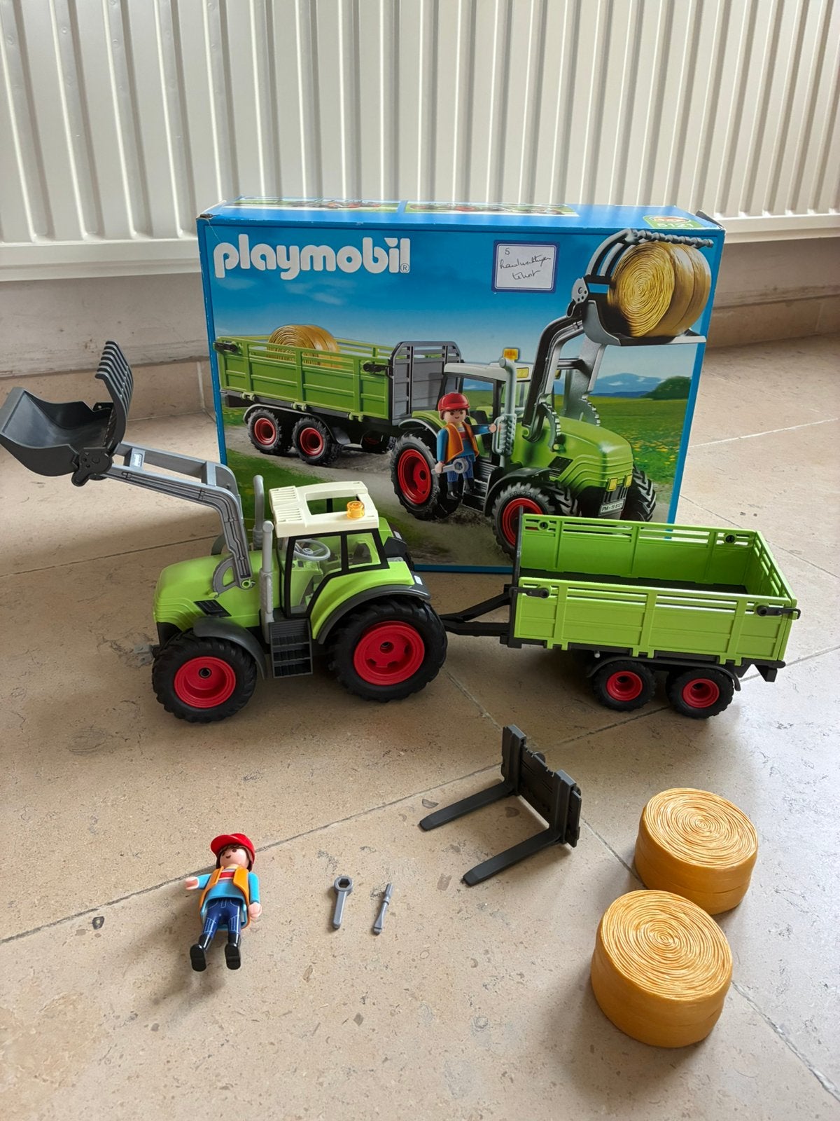Grote tractor met aanhangwagen, Enlèvement, Comme neuf