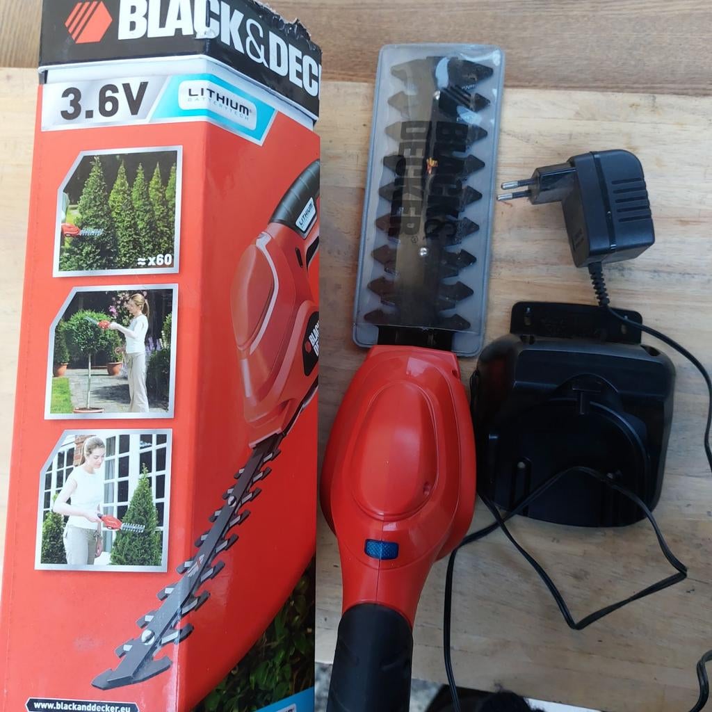Black&Decker buxusschaar, Ophalen