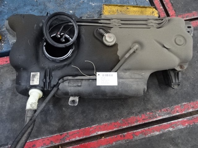 RESERVOIR CARBURANT Peugeot 208 I (CA / CC / CK / CL), Kontakt-peugeot@peugeot.com, Utilisé, Peugeot Deutschland GmbH, Bahnhofsplatz
65423  Rüsselsheim, DE