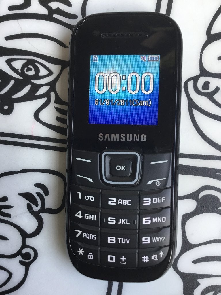 GSM SAMSUNG GT-E1200, Telecommunicatie, Gebruikt, Fysiek toetsenbord, Ophalen of Verzenden, Zonder abonnement