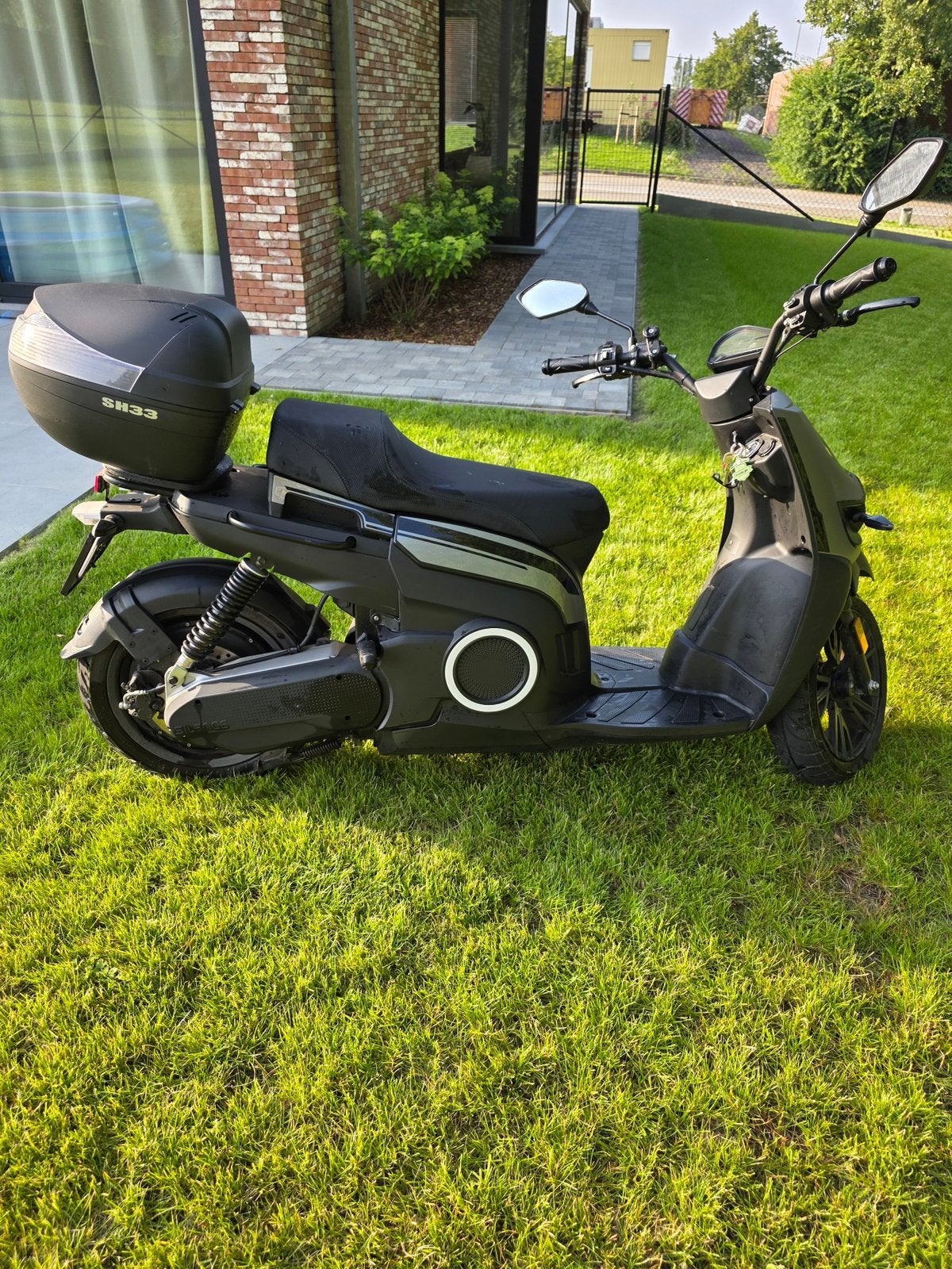 Te koop elektrische scooter Silence S02B, Ophalen, Zo goed als nieuw