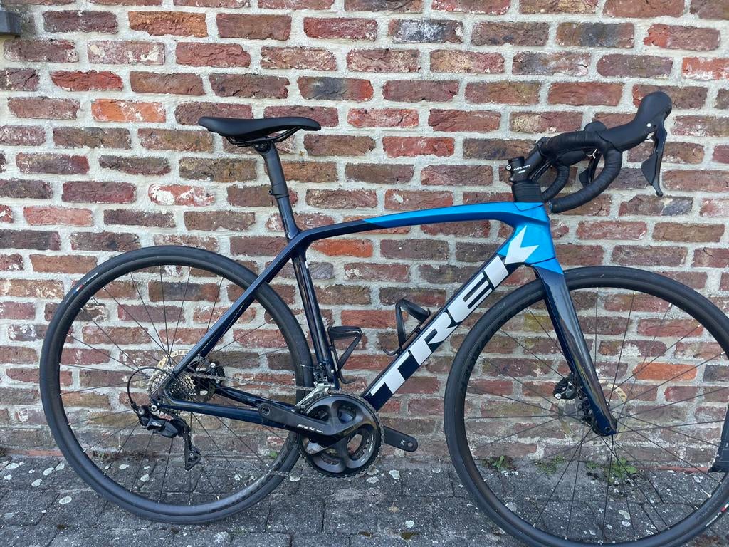 TREK ÉMONDA Shimano 105 maat 54 blauw/zwart, Fietsen en Brommers, 53 tot 57 cm, Ophalen, Zo goed als nieuw, 10 tot 15 versnellingen