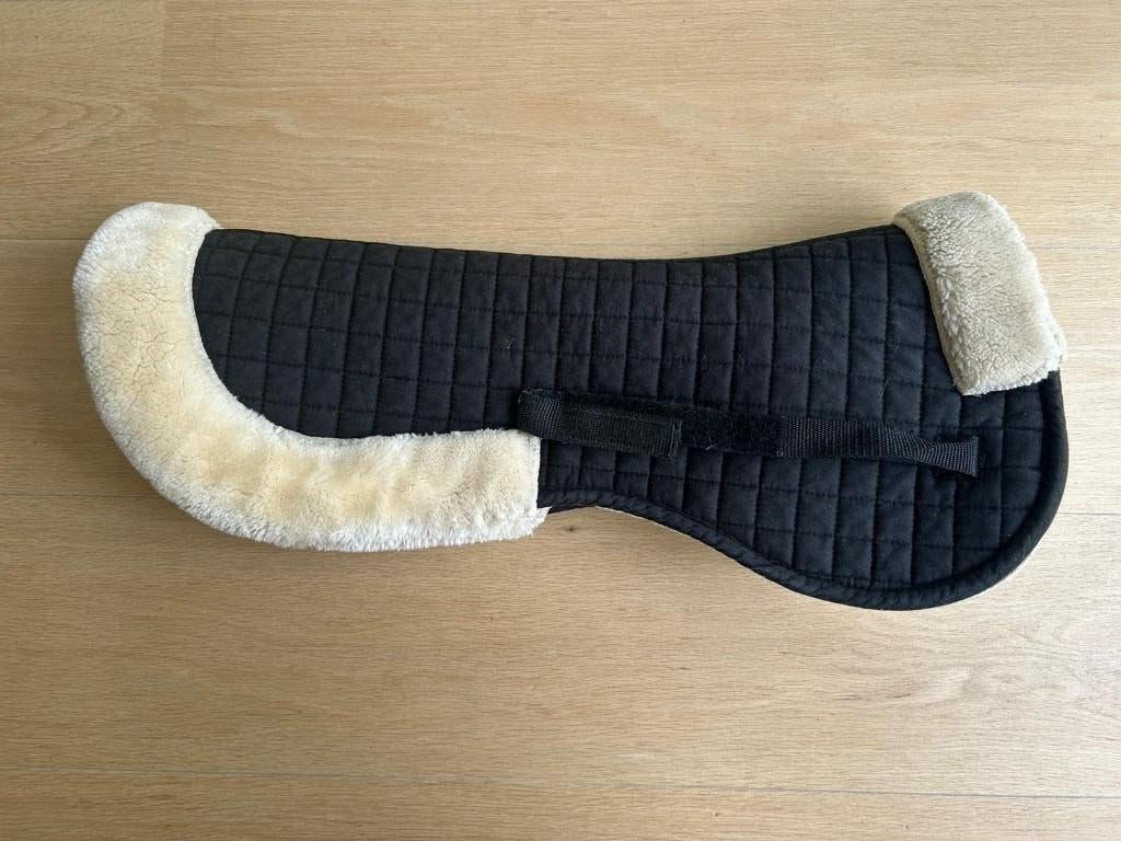 Zadelonderlegger (imitatie)wol Première - maat Full, Dieren en Toebehoren, Full (L), Ophalen of Verzenden, Zo goed als nieuw, Zadelpad