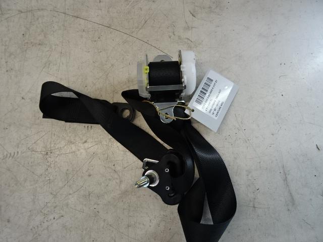 CEINTURE DE SECURITE ARRIERE DROITE Toyota RAV4 (A4), Utilisé, Toyota