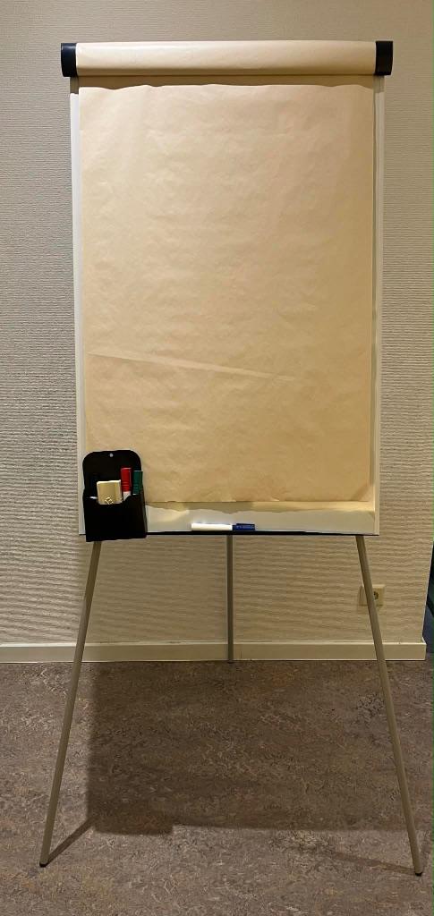 flipchart Nobo Barraccuda + volledig nieuwe rol papier erbij, Enlèvement