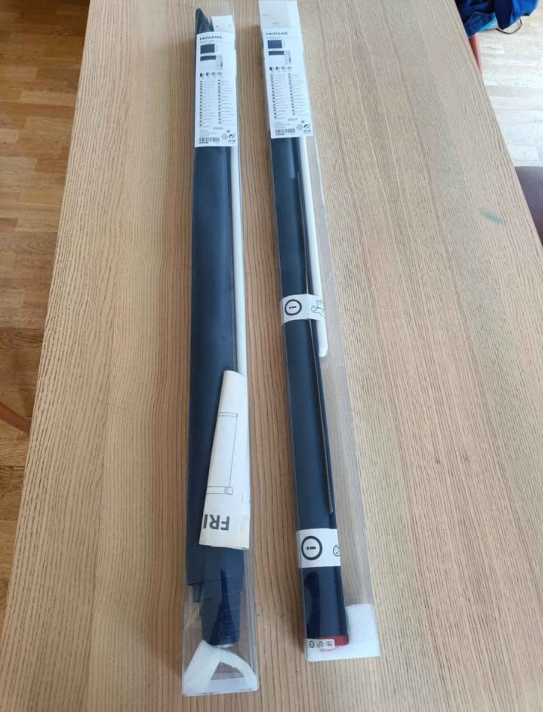 2 stores Ikea occultants 100 cm large, Bleus, IKEA, Enlèvement, Bleu