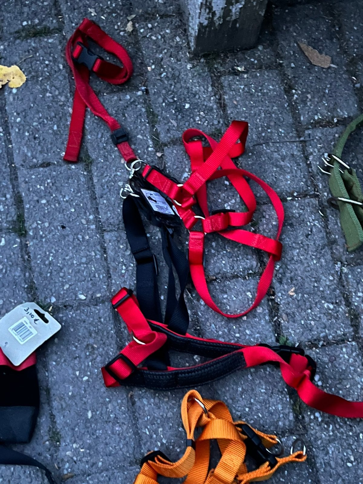 3 rode garelen verschillende maten, Dieren en Toebehoren, Hondenriemen, Ophalen, Zo goed als nieuw