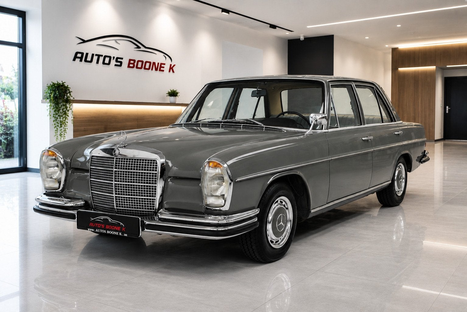 Mercedes-Benz 280 280 S / Oltimer 1969' / 6 Cilinder /, 4 deurs, Achterwielaandrijving, Bedrijf, Grijs